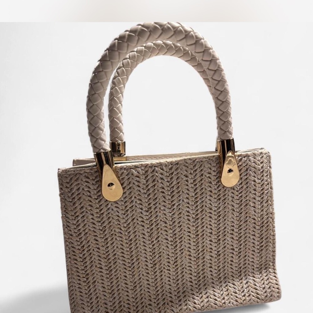 Elegant Tan Woven Handbag